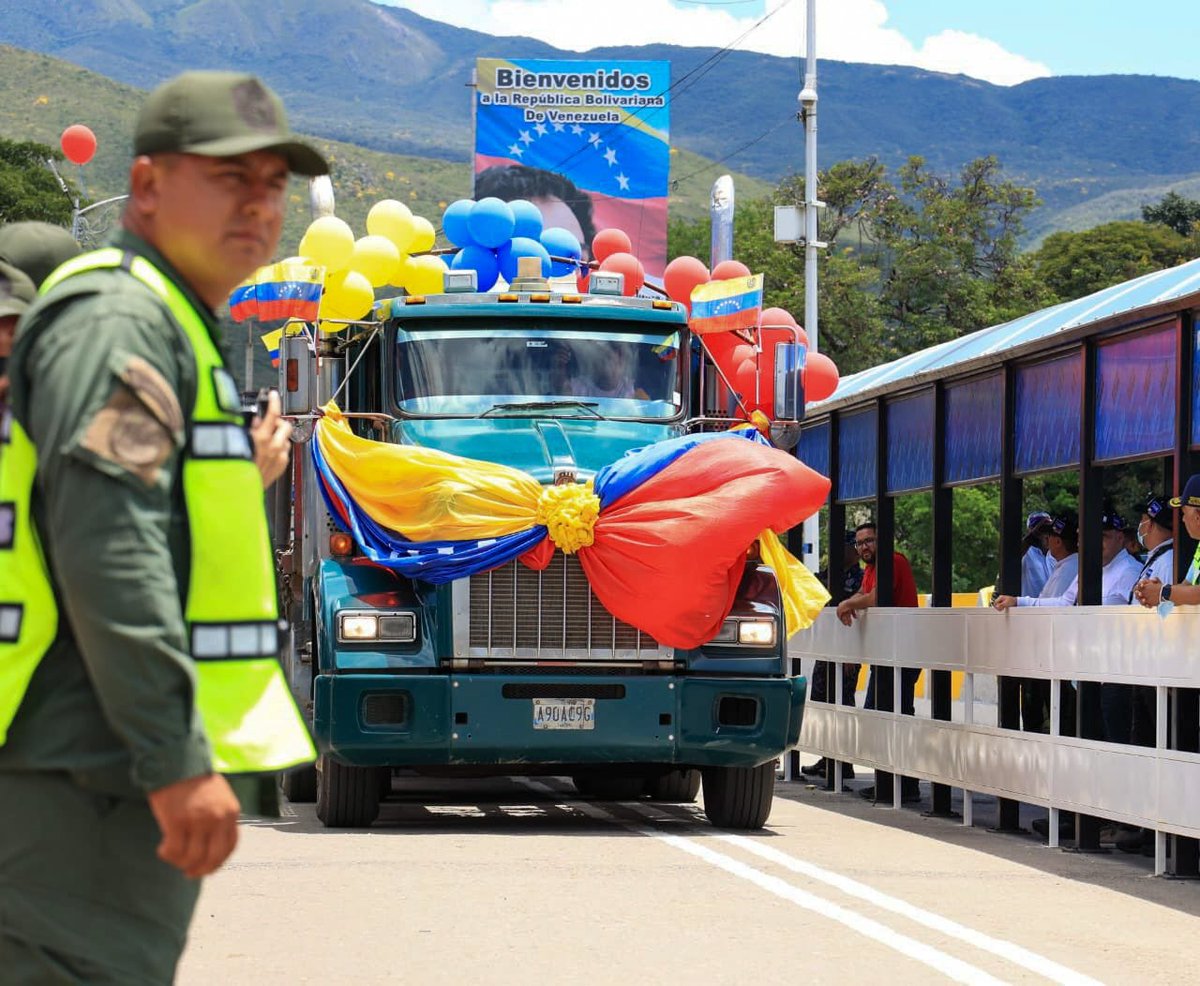 mippci_ven's tweet photo. #30Sep|🇻🇪 🗺️ ¡ETIQUETA DEL DÍA! ▶️ 

#ElOrinocoYElMagdalena 

¡Colombia y Venezuela, un solo corazón patrio! https://t.co/U4uKtRyvBp