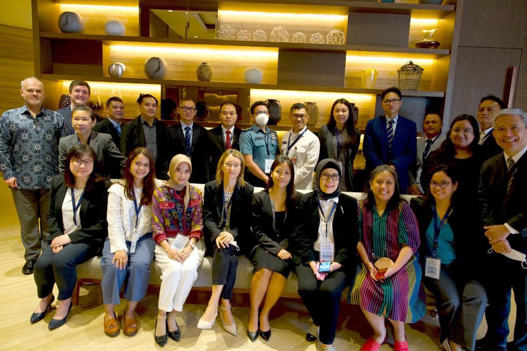 UNRCPD's tweet photo. Last week we attended @UNSCAR sponsored workshop on State Inter-Agency Engagements for Multilateral Cooperation on #ConventionalWeapons Regulations in #SoutheastAsia, organized by @NonviolenceAsia. A great opportunity to discuss regional approaches to tackle #SALW proliferation. https://t.co/BfZIwdXEIu