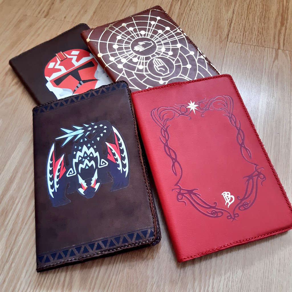 ManlimaCosplay's tweet photo. ¡Viernes de envíos!
#etsyshop #artesana #etsylover #leathernotebook #lothak #starwars #monsterhunter #lotr #bilbo https://t.co/TRYPOFvs16