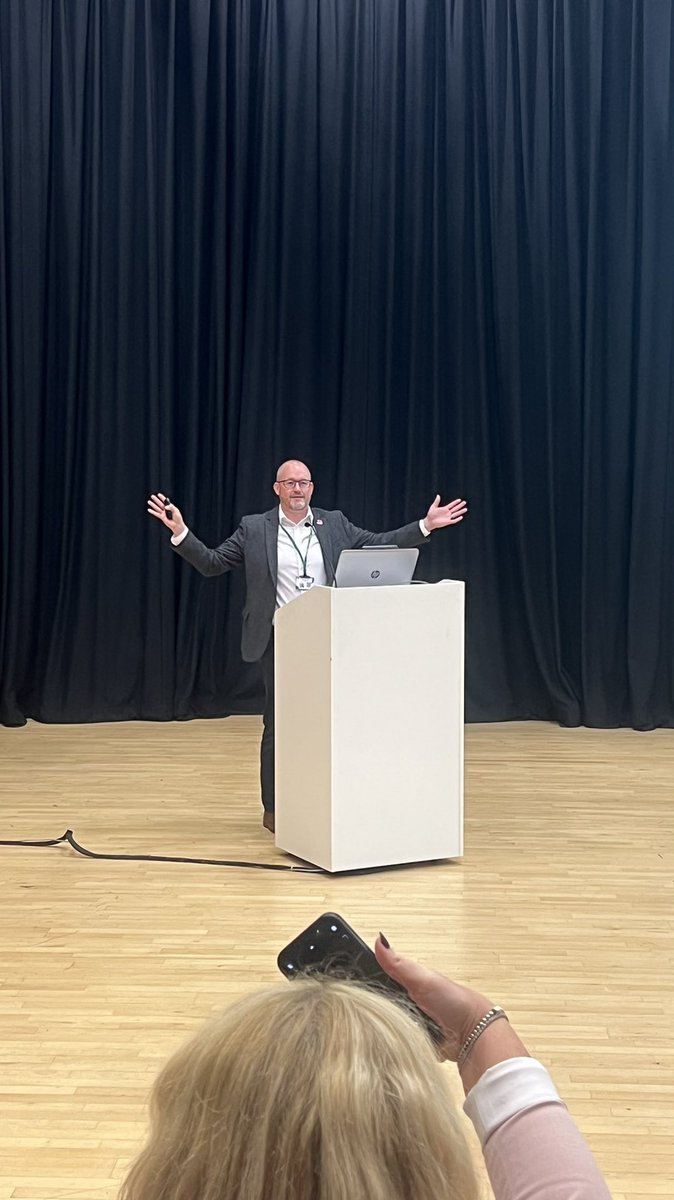 LoveBrumUK's tweet photo. Our trustee Michael Shepherd kicking off proceedings 🙌🏻 #lovebrum #causesconference #charity https://t.co/ouMIYMY1fz