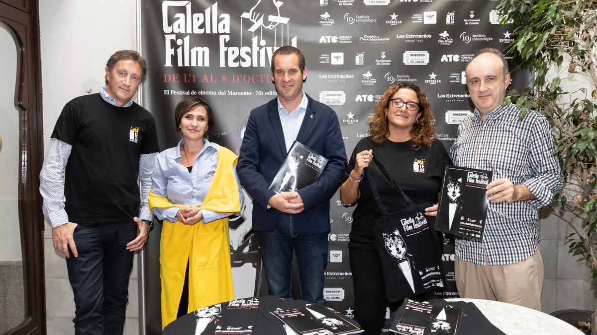 ajcalella's tweet photo. 🎬 El Calella Film Festival celebra la seva 7a edició commemorant el mig segle de “El Padrí”, de Francis Ford Coppo

👉 L’esdeveniment tindrà lloc de l’1 al 8 d’octubre. Enguany, la novetat és que la comunitat ucraïnesa hi col·labora organitzant un taller per a nens i joves https://t.co/8uQcF2rgaR