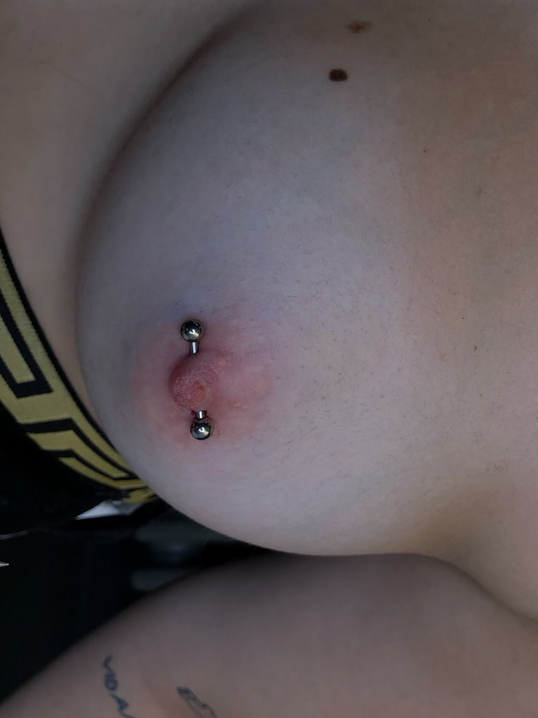 bluebodyart's tweet photo. Nipple appena eseguito a mano libera 🎀 https://t.co/2674Gg1WkJ