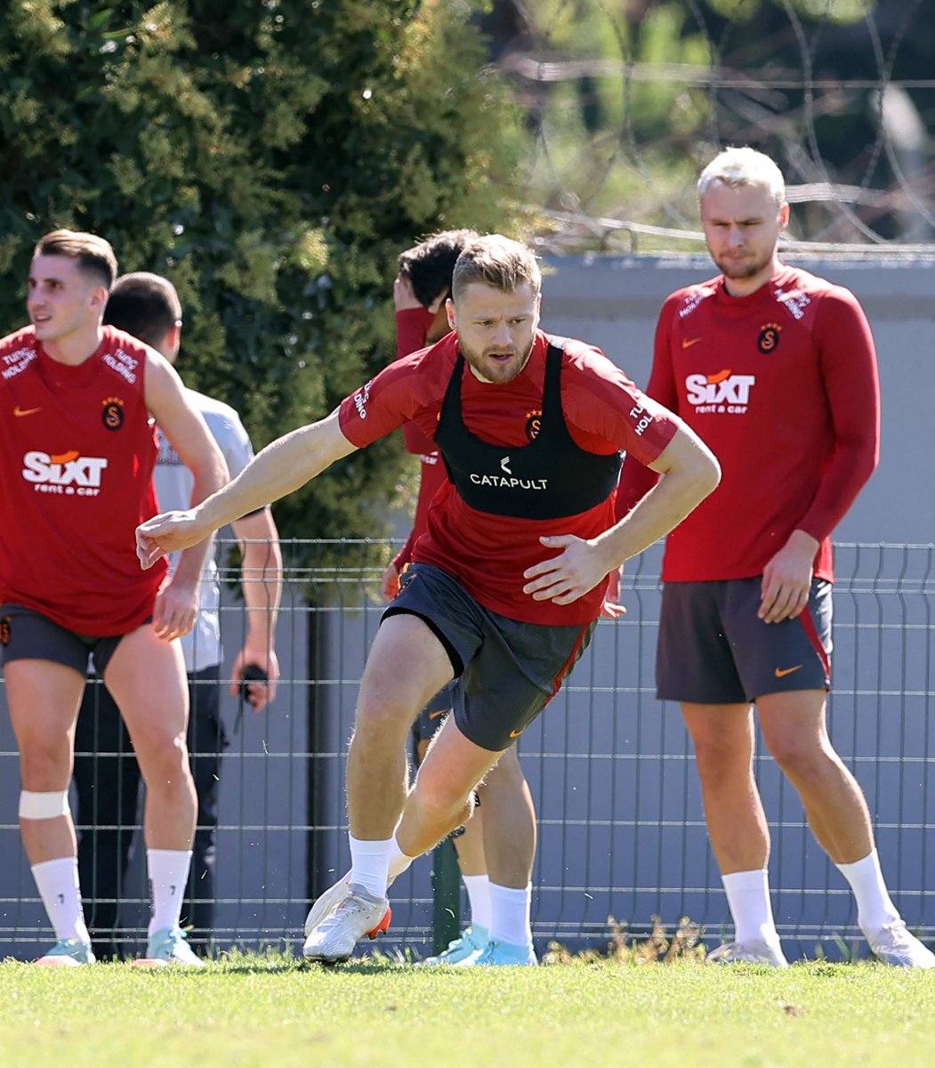 Webaslan tweet media