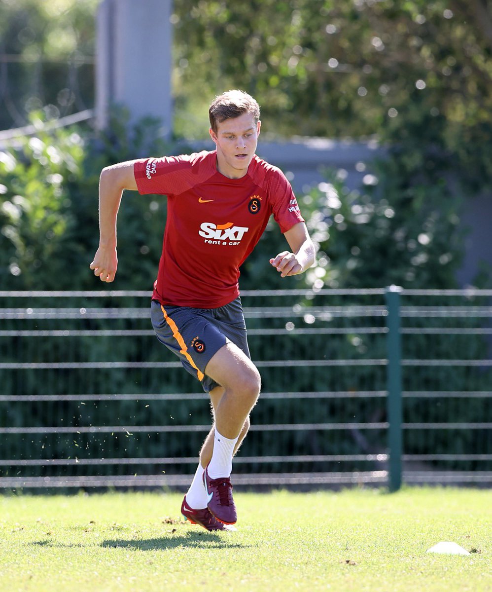 Webaslan tweet media