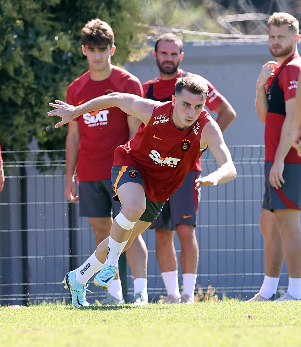 Webaslan tweet media