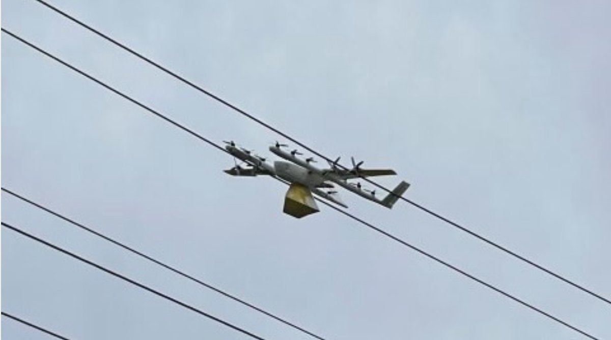 Food delivery drone lands on power lines resulting in power outage for thousands theverge.com/2022/9/30/2338…