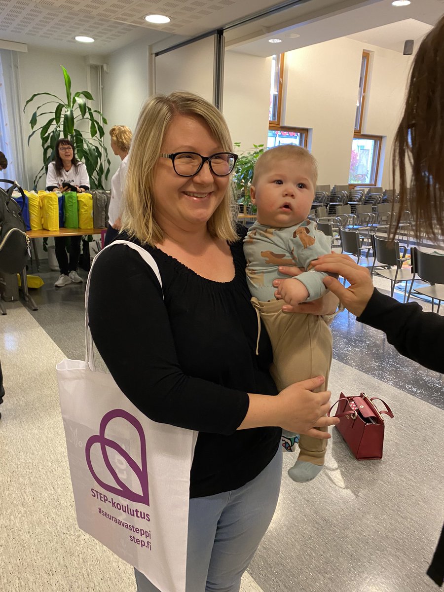 ArjaKujala's tweet photo. Onko @Imatrankaupunki vauvoja🤔. Kyllä meillä on tulevaisuuden Toivoja💙 (nuori herra kuvassa). Ihana hetki olla avaamassa valtakunnallista Vauvojen päivää #tulevaisuudentoivo #jokainenonainutlaatuinenvauva #lapsiystävällisyys https://t.co/h1acfCPy9j