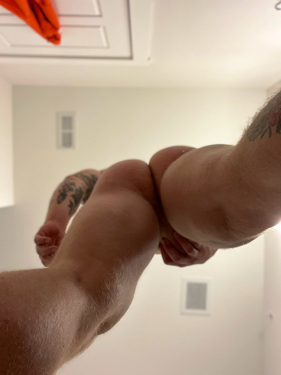 Retweet if you could survive all of this on your face