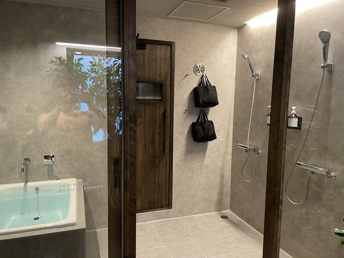 saunadaigo12's tweet photo. @einstein__dog 最近行ってよデザインがよかったサウナは蔵前のsauna&amp;coがよかったですよ！
明日の夜恵比寿のテントサウナ行きますけど、予定あったら行きませんか？？ https://t.co/8JfNMf0fLA