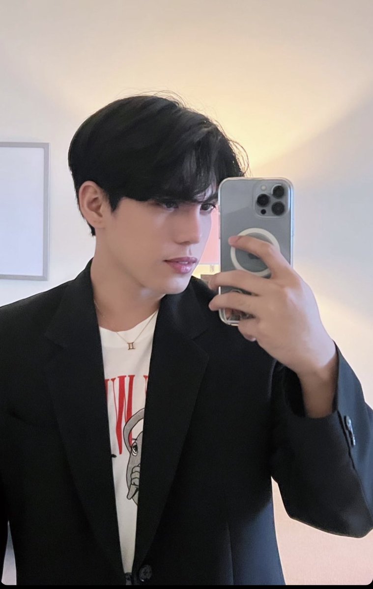 SB19Stellars's tweet photo. [ #SB19_STELL IGS UPDATE ]

Uhmm yes sir ? 🥹🫶🏻

@SB19Official  #SB19  
@stellajero_ https://t.co/rzoWt4Z5Mc