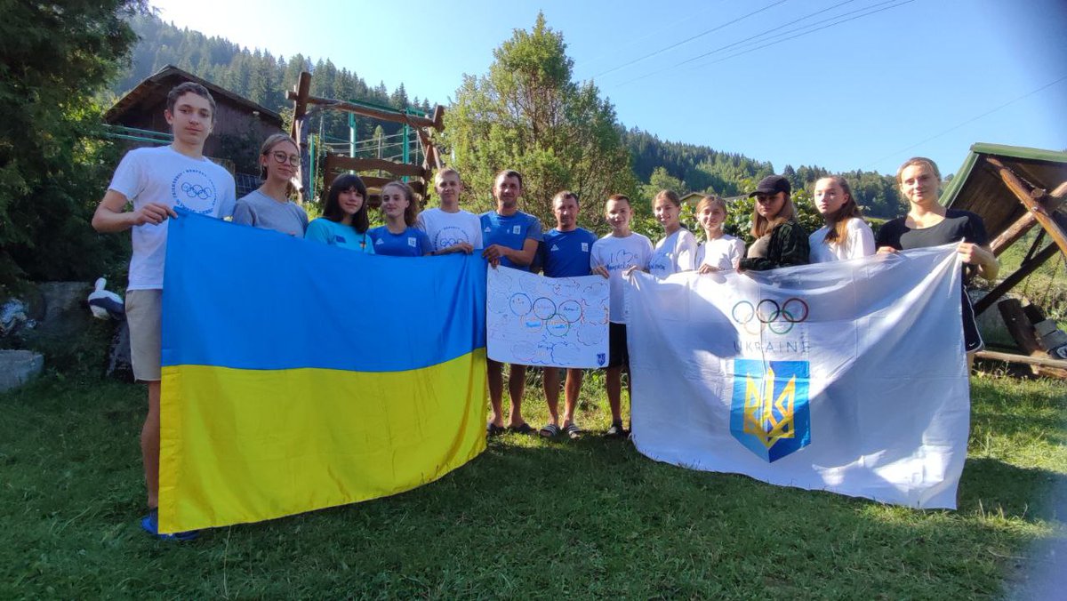 OlympicUA's tweet photo. 💛💙Європейський тиждень спорту завітав на Верховину під гаслом #BeActive
▶️https://t.co/IwwCM8uGse
#НОК #Україна #УкраїнськийСпорт #ЄвропейськийТижденьСпорту #Ukraine #UkrainianSport #OlympicLesson #ОлімпійськийУрок #BeActiveUA #BeActive #EuropeanWeekofSport @EuSport https://t.co/NRKzsDkQj3