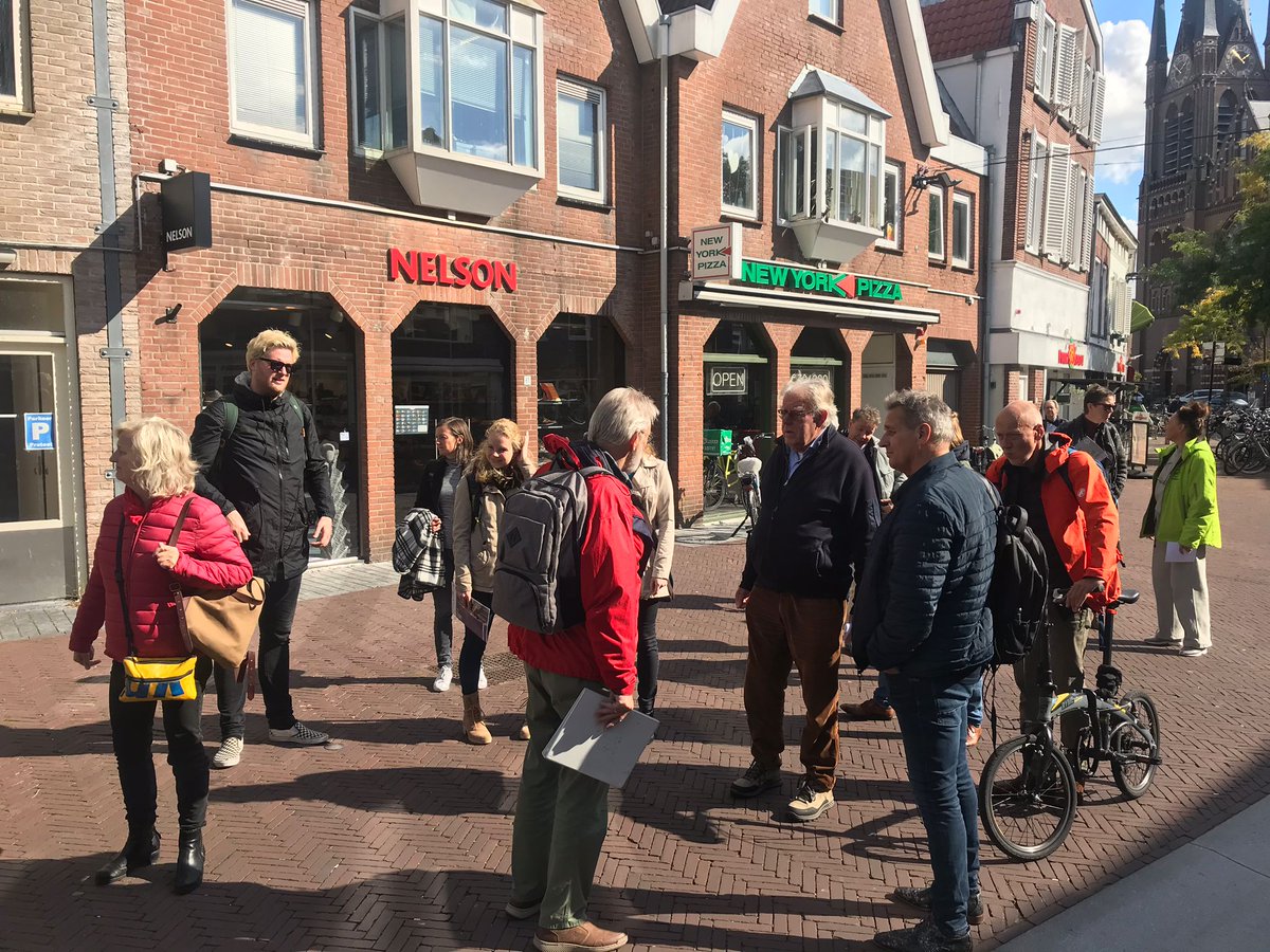 Inspirerende bijeenkomst over #InclusieveEnergietransitie vandaag in Woerden. Marcel Bouwhuis van de <a href="/TwentseNoabers/">Twentse Noabers</a> trapt af. "Technologie is niet het doel maar een middel om een gemeenschapstraject op te zetten." #ondernemenmetjebuurt <a href="/SocEntNL/">SocialEnterpriseNL</a>  #participatiecoalitie