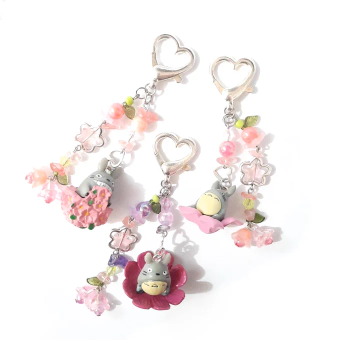 beaded keychains .•° 
