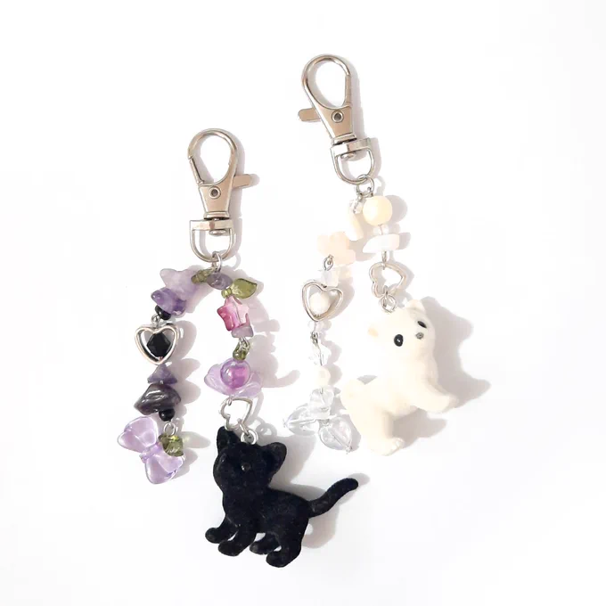 beaded keychains .•° 