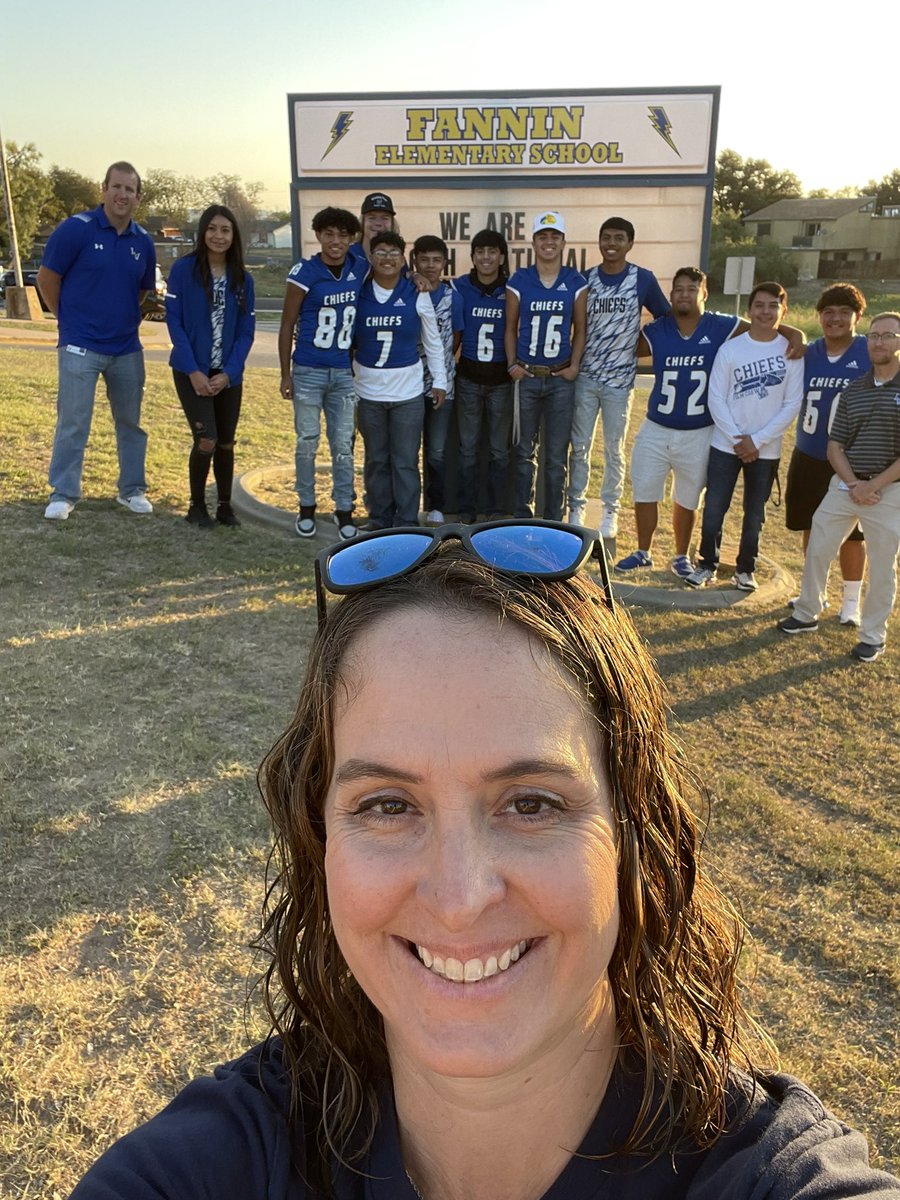 Thank you to our student athletes from <a href="/sa_lakeviewHS/">Lake View High School</a> for coming out this morning to visit with our <a href="/ChargersFannin/">Fannin Chargers</a>! We appreciate you telling us the importance of work first, then play! <a href="/SanAngeloISD/">San Angelo ISD</a>