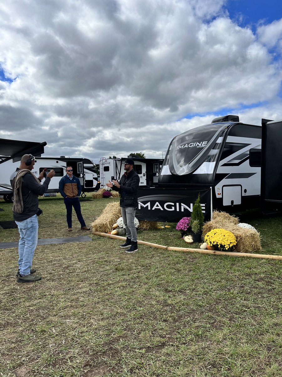 We want to give a big ‘Thank You’ to GoRVing for going live with some of our product managers and floorplans! What a great way to end Open House week!