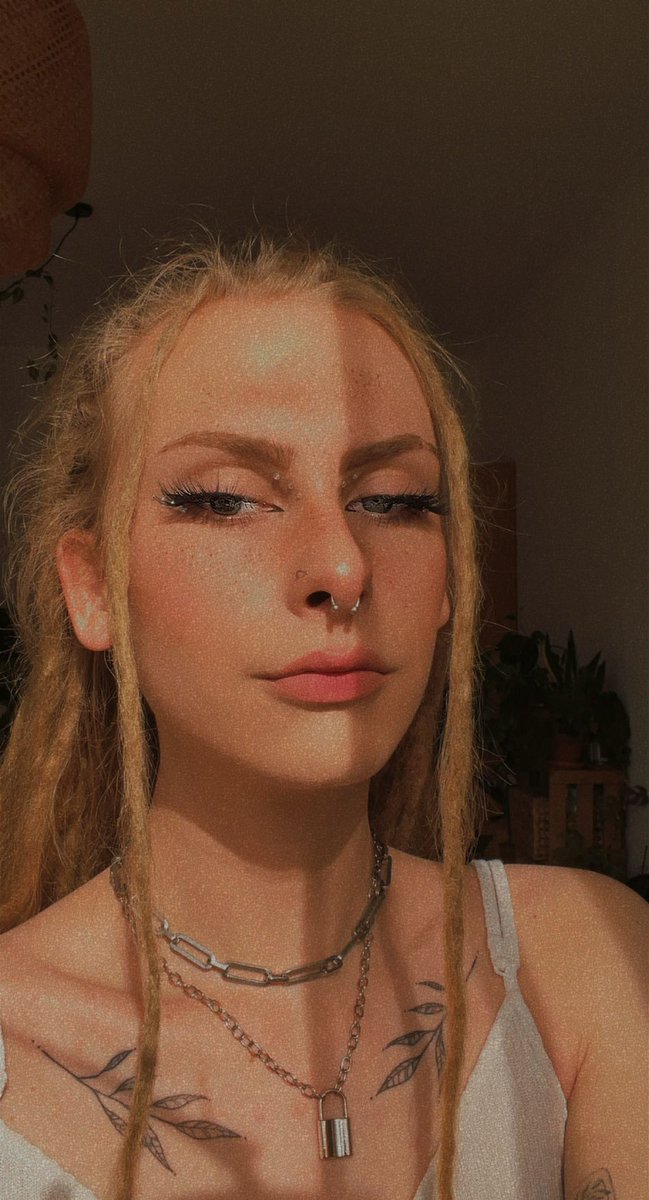 Goddess__Luna's tweet photo. Gehalt da? Du weißt, was du zu tun hast. 😈

goddess•paypig•mistress•tribute•findom•finsub•femdom•smoke•smokefetisch•feet https://t.co/CKOkYZmd35