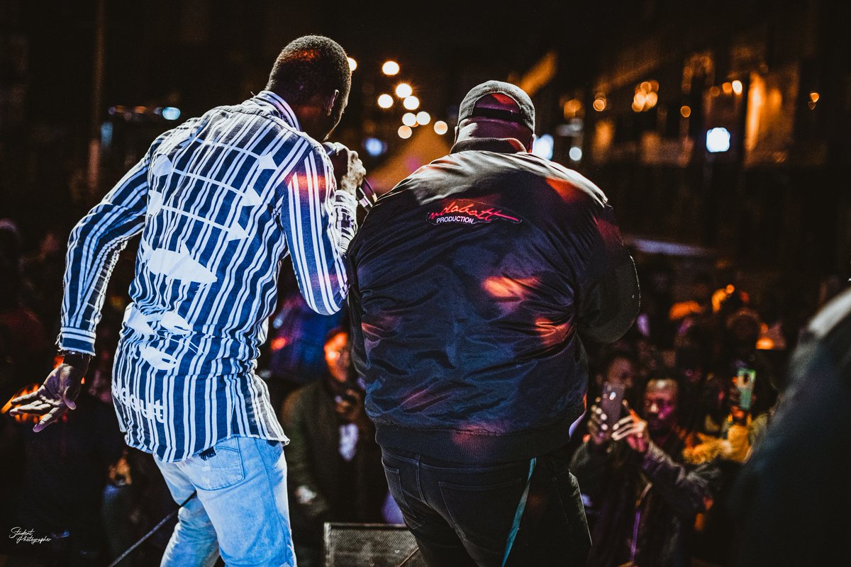 StephaneNounamo's tweet image. Ca se passera à Douala en Novembre 
#Domaf
Hello @fidjil06 , @BonasFotio dites à @krotal et @bachiru  que twitter aussi est bien 😅

#LiveInArt 📸♥️