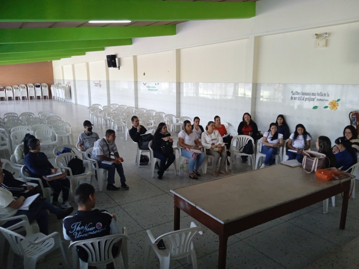 Primer Encuentro de Recursos para el Aprendizaje del Año Escolar 2.022-2.023. @MPPEDUCACION @ZonaEducTachira <a href="/CRAJAUREGUI2/">CRAJAUREGUI</a> <a href="/Crazet2011/">Crazet2011</a> <a href="/Div_Ini_Pri_Esp/">Divi. de Niños y Niñas ZET</a> <a href="/Berzabethg1/">Berzabethgandicaoficial</a> <a href="/yelitzePSUV_/">Yelitze Santaella</a>