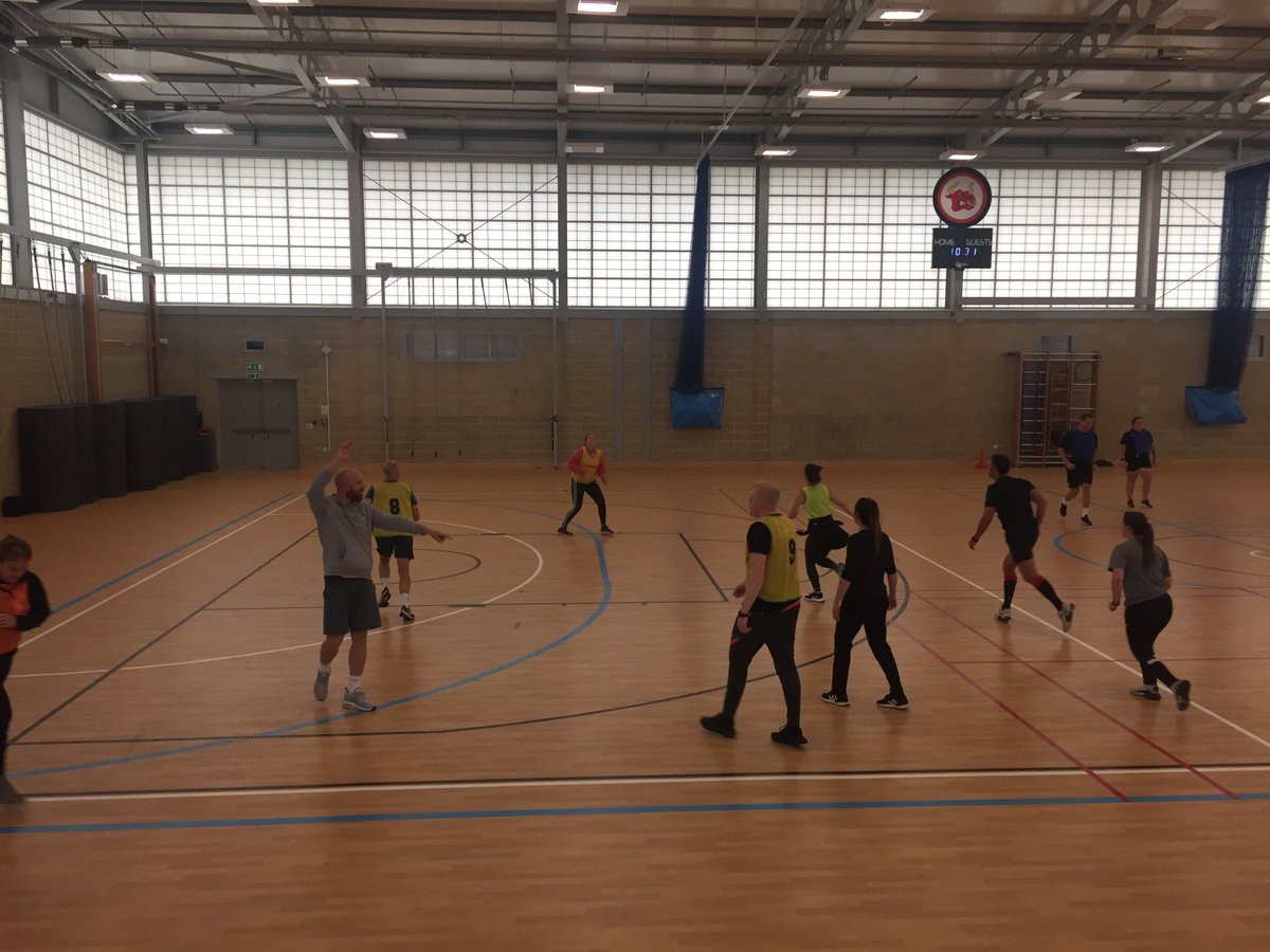 paulsammonPE's tweet photo. ⁦@UoB_PhysEd⁩ students learning to teach invasion games using Game-Based Approaches 👍⁦@TGfUInfo⁩ ⁦@UoB_TE⁩ ⁦@uniofbeds⁩ https://t.co/VwK6M52gki