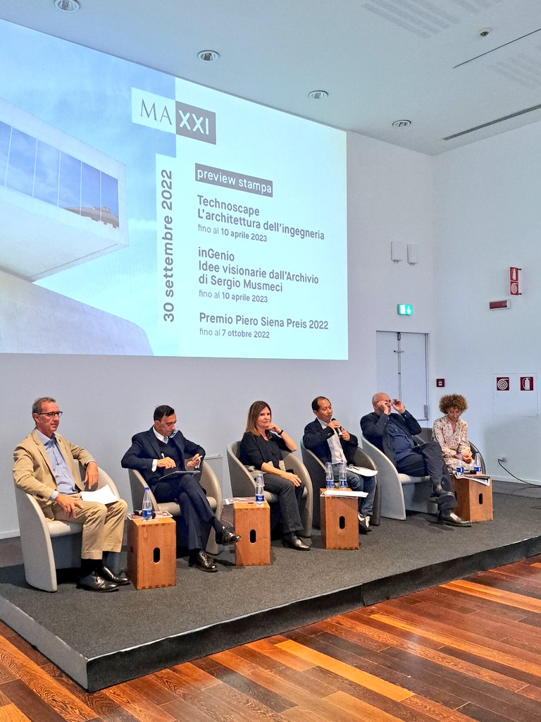 Museo_MAXXI's tweet image. «Siamo un Museo con una identità e una visone globale e internazionale, aperto alla collaborazione tra le arti. Ogni giorno lavoriamo alla collaborazione tra le istizuioni e questa grande mostra è simbolo di questa visone, DNA del MAXXI» #HouHanru per #technoscape