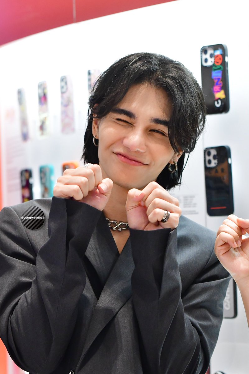 Eyungwa0502's tweet photo. ก็เธอน่ารักกกก💓
#Jeffsatur @jeffsatur 🪐
 #JeffSaturxCASETiFY https://t.co/gmjmQQO95R