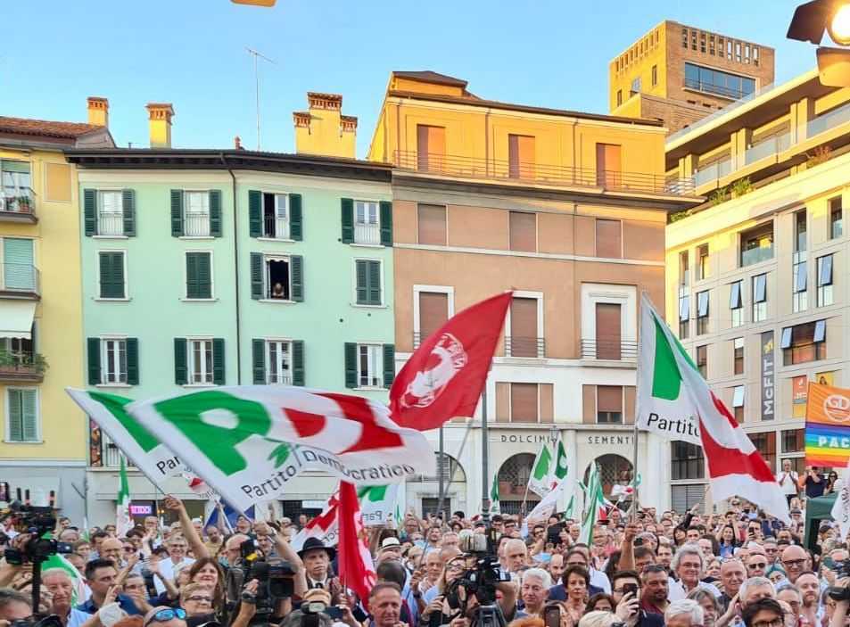 Lettera agli iscritti e alle iscritte sul Congresso Costituente del #NuovoPD. "Apertura, opposizione, nuova vita.”
👉facebook.com/story.php?stor…