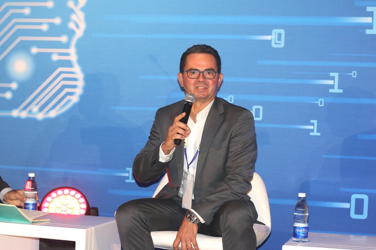 FTTHCouncilEU's tweet photo. What a panel discussion yesterday at @digitalcouncil1's Conext 2022 conference! A perfect opportunity to catch-up on the latest #FTTH global figures with our sister councils.

Speaking of which: have you checked already our latest FTTH/B Global Ranking? ➡️https://t.co/A2DfL334PZ https://t.co/F4N0hycLUx