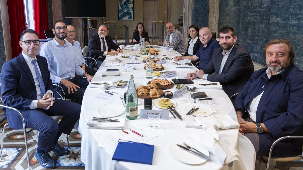 ComputerWorld España tweet media