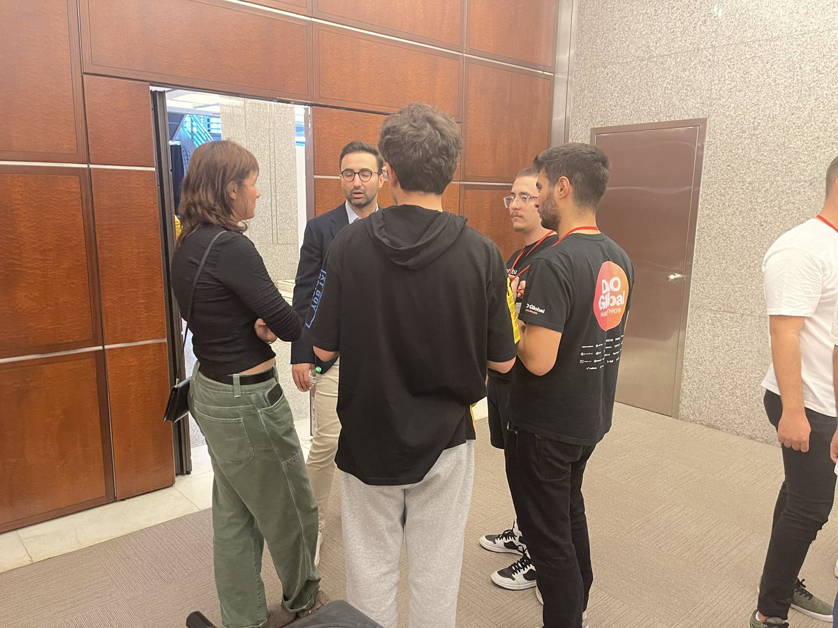 fintechtime's tweet photo. #AkbankLAB tarafından, #Avalanche teknolojisiyle düzenlenen Akbank ReFi Hackathon yarışması için birlikteyiz.
30 Eylül - 2 Ekim tarihleri arasında Sabancı Center’da gerçekleşecek olan hackathon’da, #blockchain tabanlı yenilikçi fikirler yer alacak.
#AkbankReFiHackathon https://t.co/H9aIIxjER6