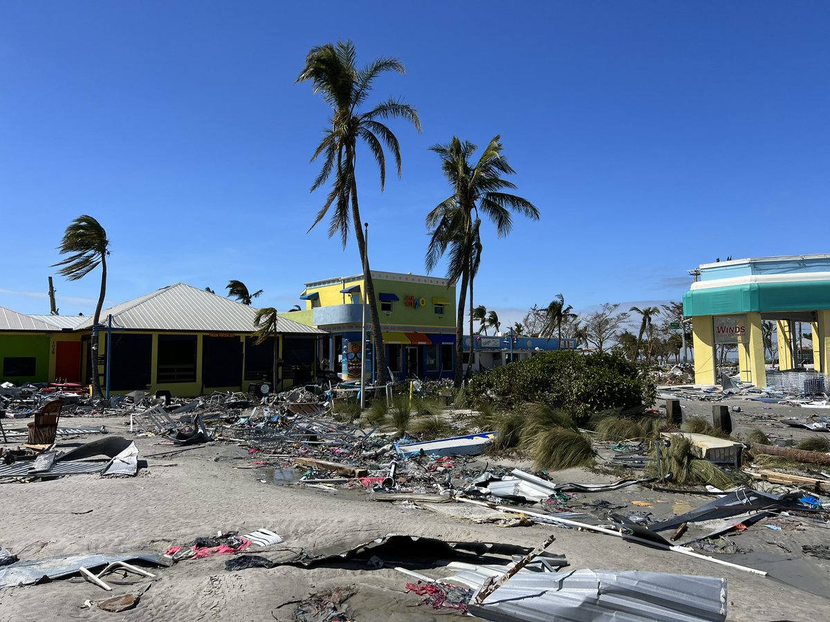 Praying for everyone in Florida. These images of Ft. Myers Beach are heartbreaking. #HurricaneIan