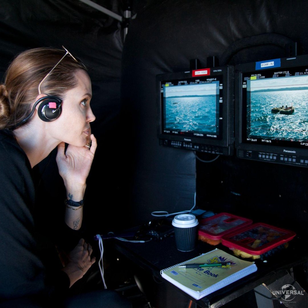 universaluk's tweet photo. BTS of Angelina Jolie directing her acclaimed film, Unbroken. https://t.co/GQgfkzHWyR