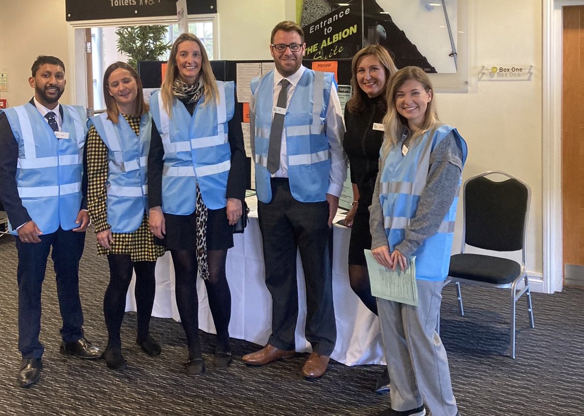 Great to visit #Burton Football Club and see all the great work being done at the Jobs Fair! 

@JCPInStaffDerby <a href="/burtonalbionfc/">Burton Albion FC</a>

Hundreds of employers with great vacancies helping support the local community into work!

#JobsFair