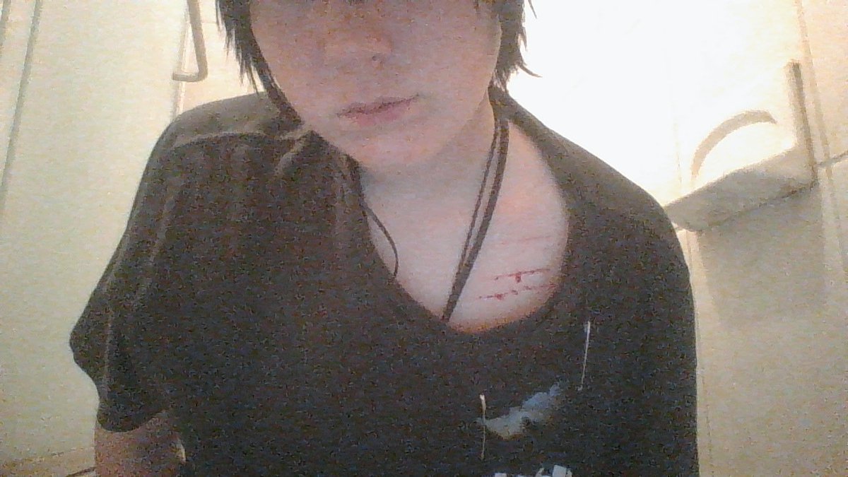 chromaticskulls's tweet photo. i think pics on my laptop are cool looking

makeup! not real!!

shtwt goretwt styrotwt beanstwt catscratchtwt barcodetwt ouchietwt sliceytwt https://t.co/nrz2KKaUoJ