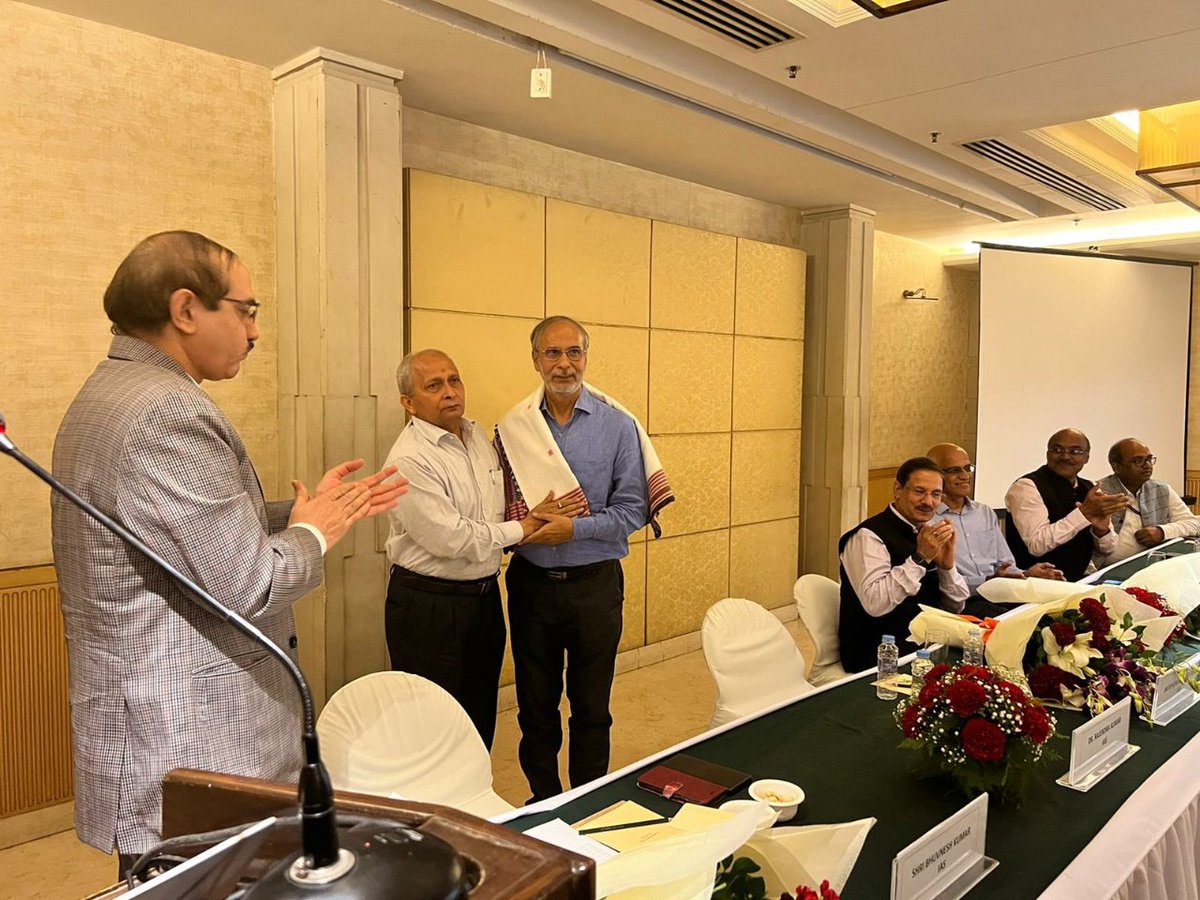 CscKishangarh's tweet image. Toady, farewell was given to Sh. @dintya15 to former Managing Director, @CSCegov_ at India Habitat Center.