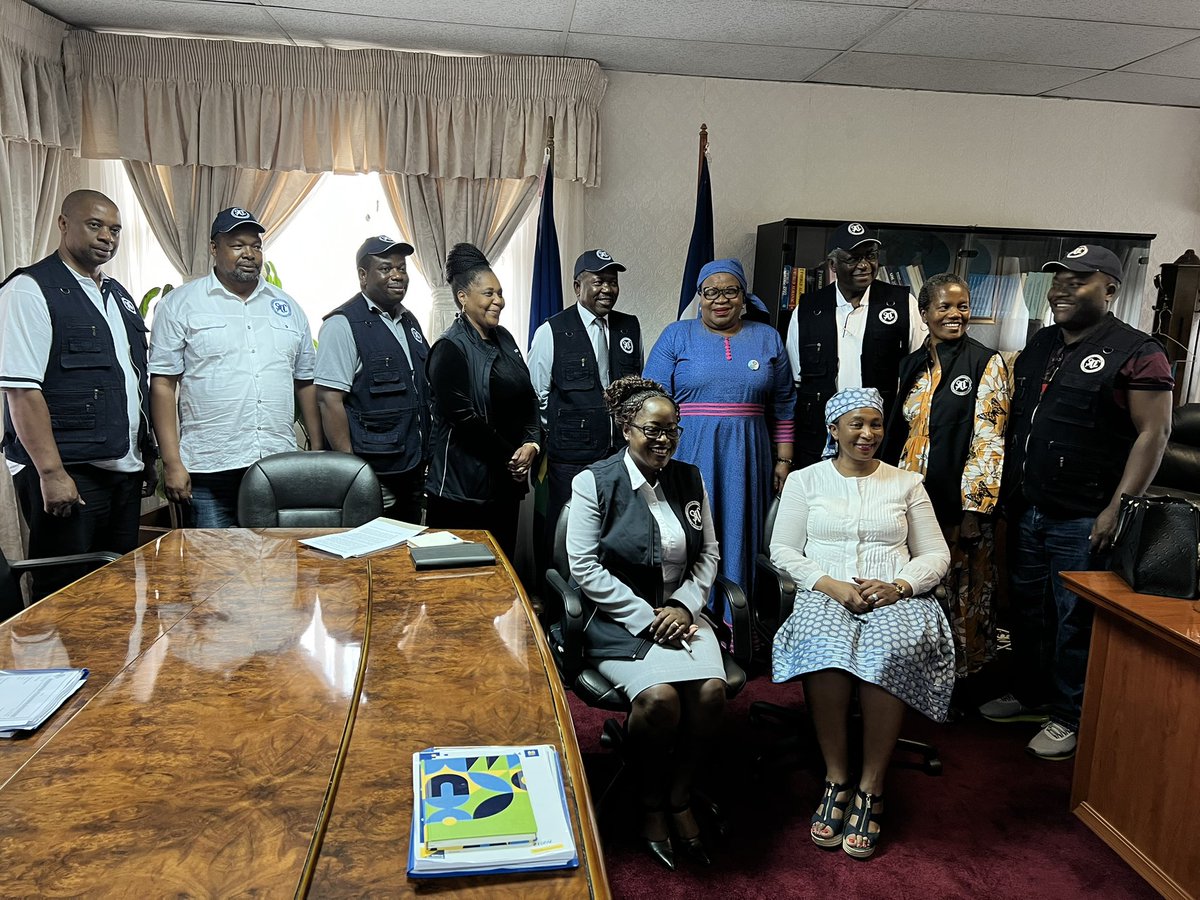 SADC_News's tweet photo. #HappeningNow the SEOM Head of Mission, Hon. Frans Kapofi, pays a courtesy call on the Minister of Foreign Affairs &amp; International Relations of Lesotho, @MatsepoRamakoae  with Amb. Veico Nghiwete, Alternate Head of Mission, SADC Electoral Advisory Council (SEAC) &amp; SADC officials. https://t.co/ijTvgoTtGy