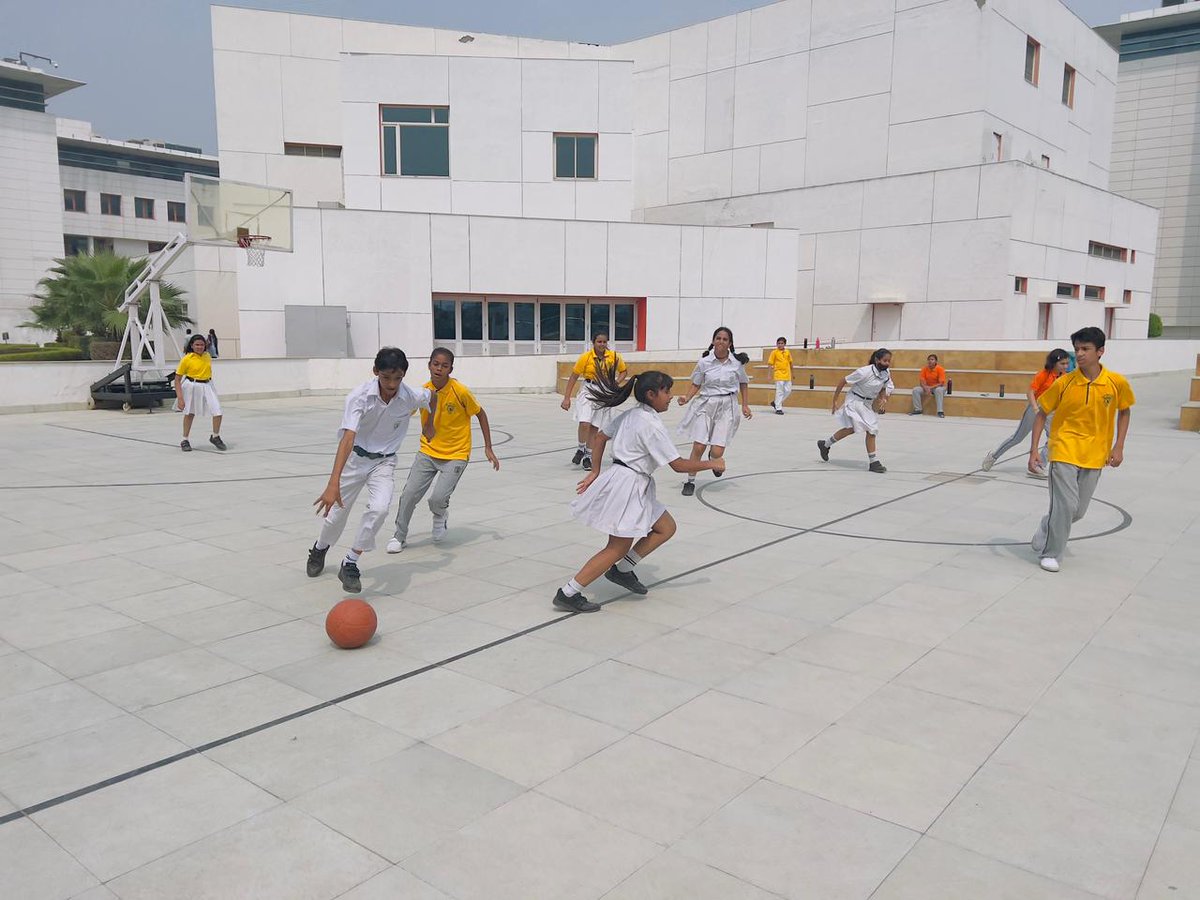 dpsgbn's tweet photo. #sports #actionpackedweek  #loveforsports #teamspirit #dpsgbn #interhouse #sportsmeet https://t.co/M72Zk8qoab