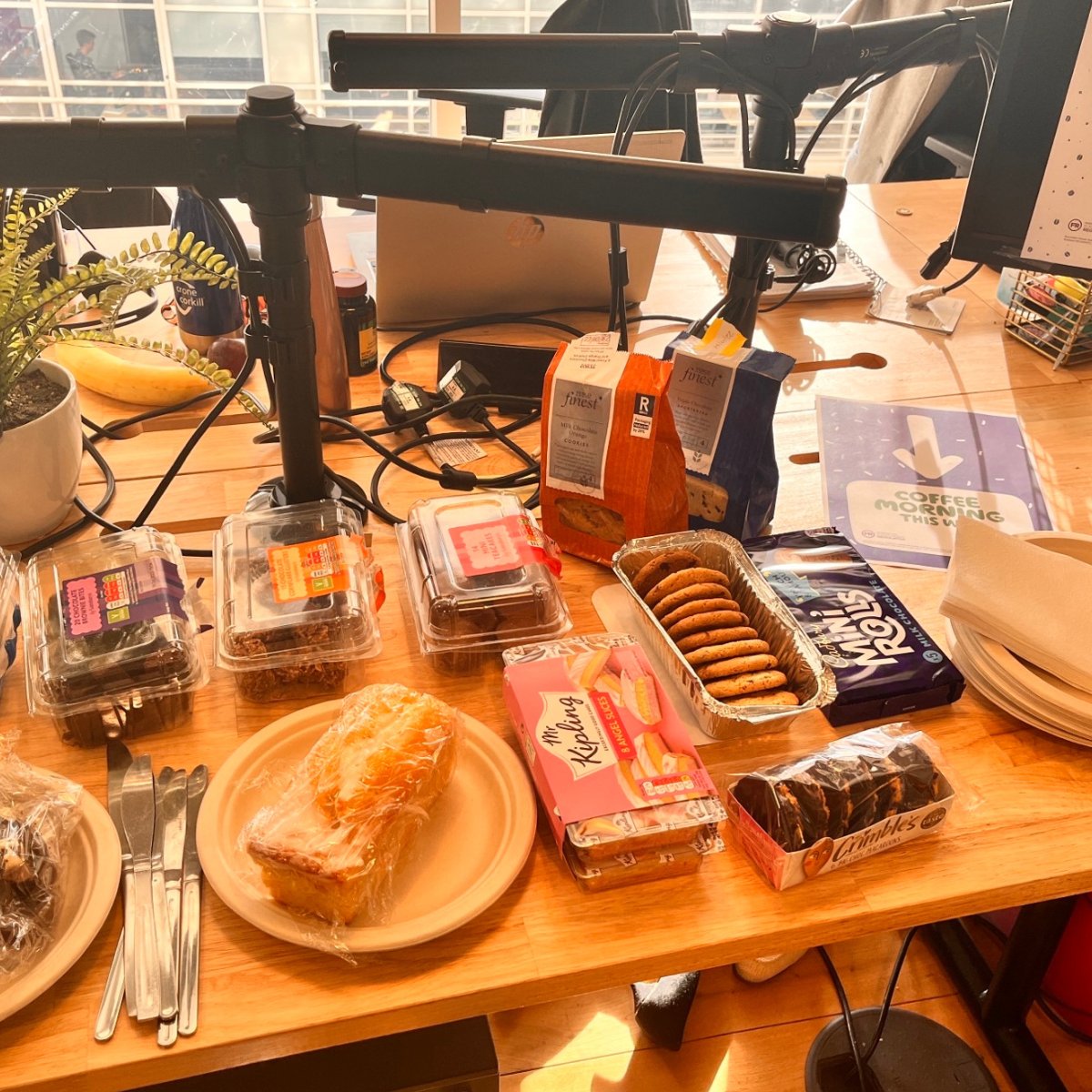 tattonrg's tweet photo. We've had a lovely morning holding a @macmillancancer Cancer Support Coffee Morning at our Manchester HQ and our office in London ☕ 💚 https://t.co/Xc3XWsEsEl