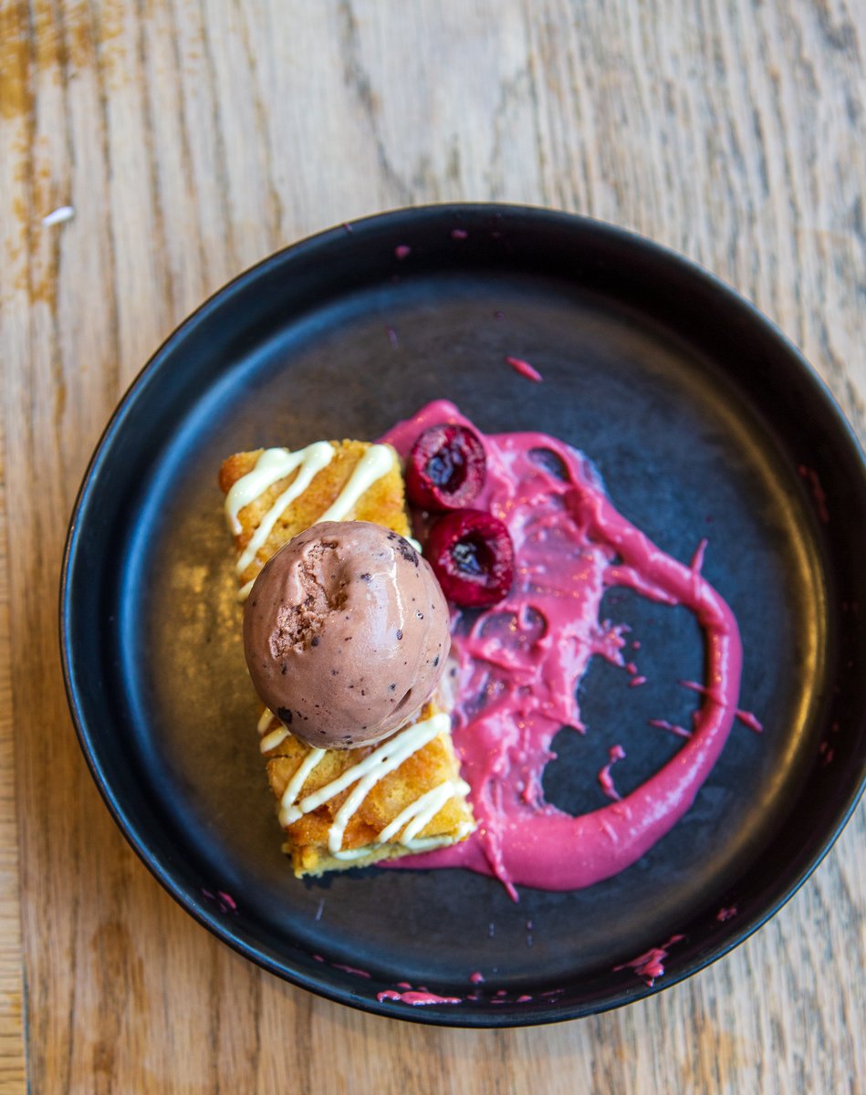 They do say blondes have more fun...
White Chocolate Blondie - grab yours today, available on our current lunch and dinner menu - delish 😍