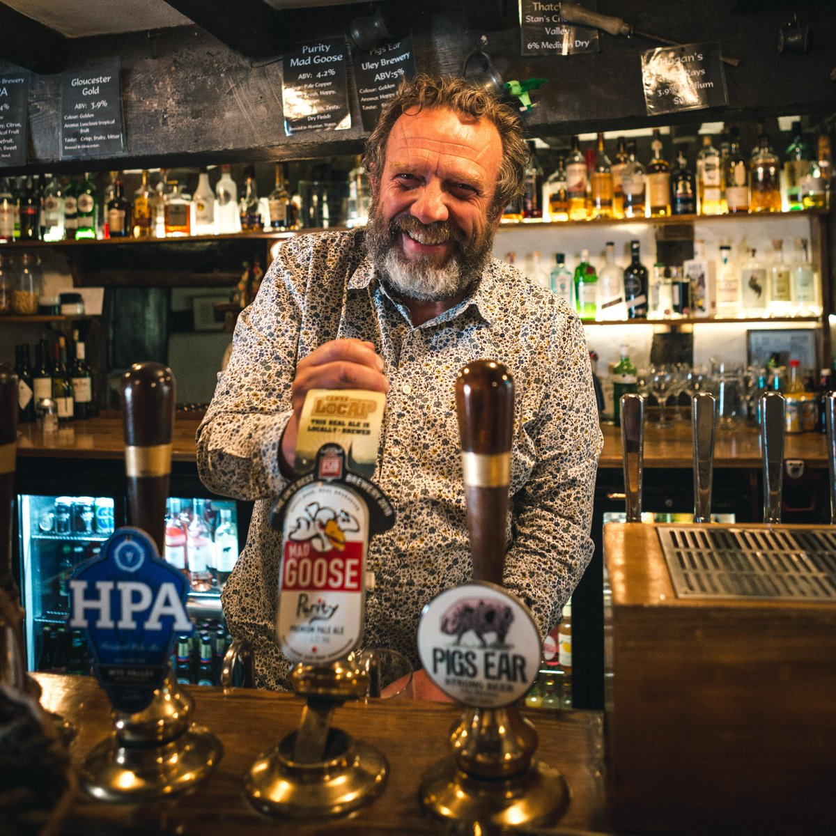 PurityBrewingCo's tweet photo. This #caskaleweek we’d like to say thank you to all our loyal cask Puritans. From Nigel at The Fleece at Bretforton, to Carl and Karen at The Turks Head in Alcester, not forgetting our sporting partners like @CoventryRugby and of course Matt at @PureCraftBars. https://t.co/qaytY1Q7no