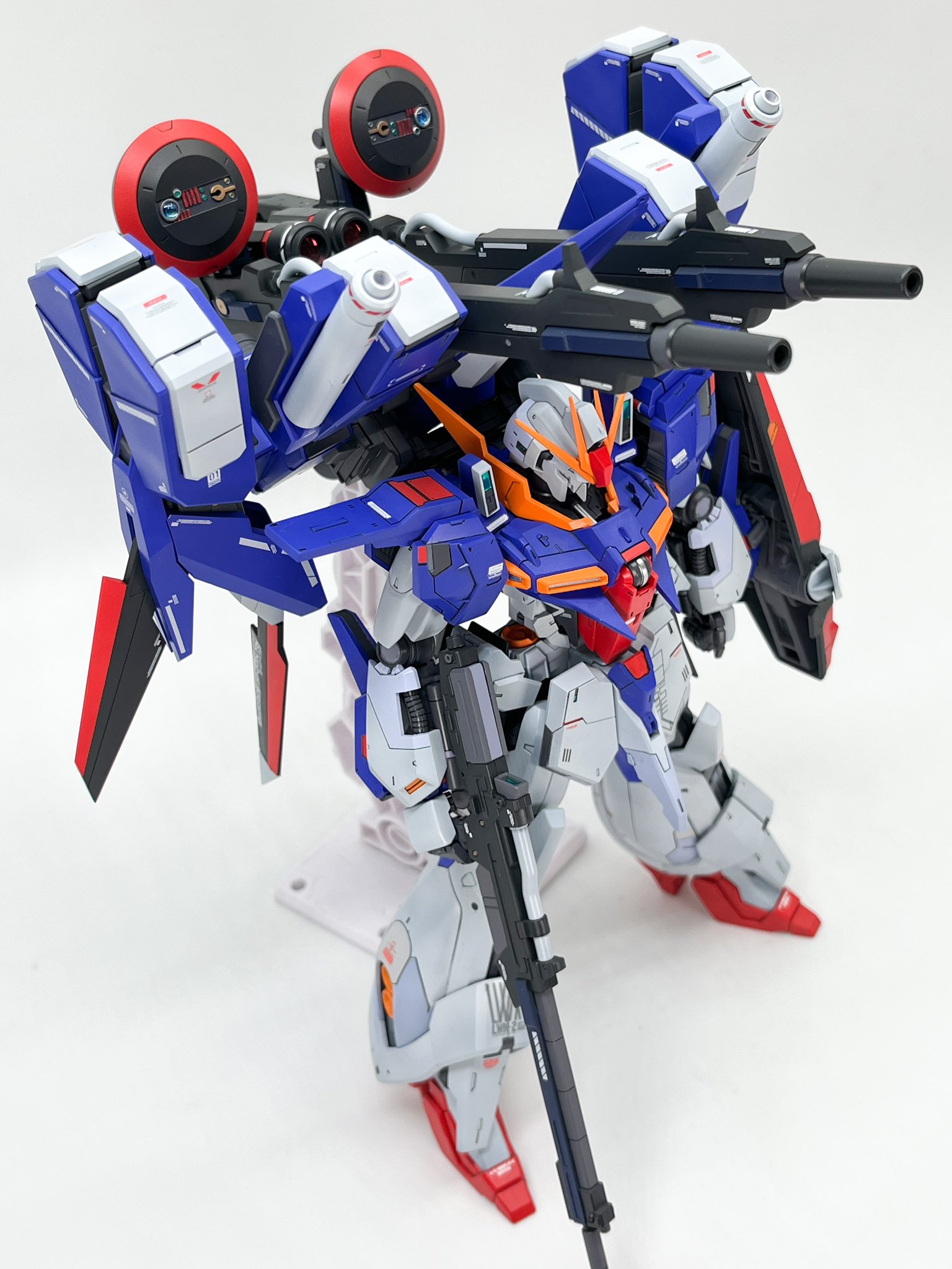 新品未開封！RE1/100ガンダムリントヴルム RE/100 1/100 ガンダムリントヴルム【3次：2022年8月