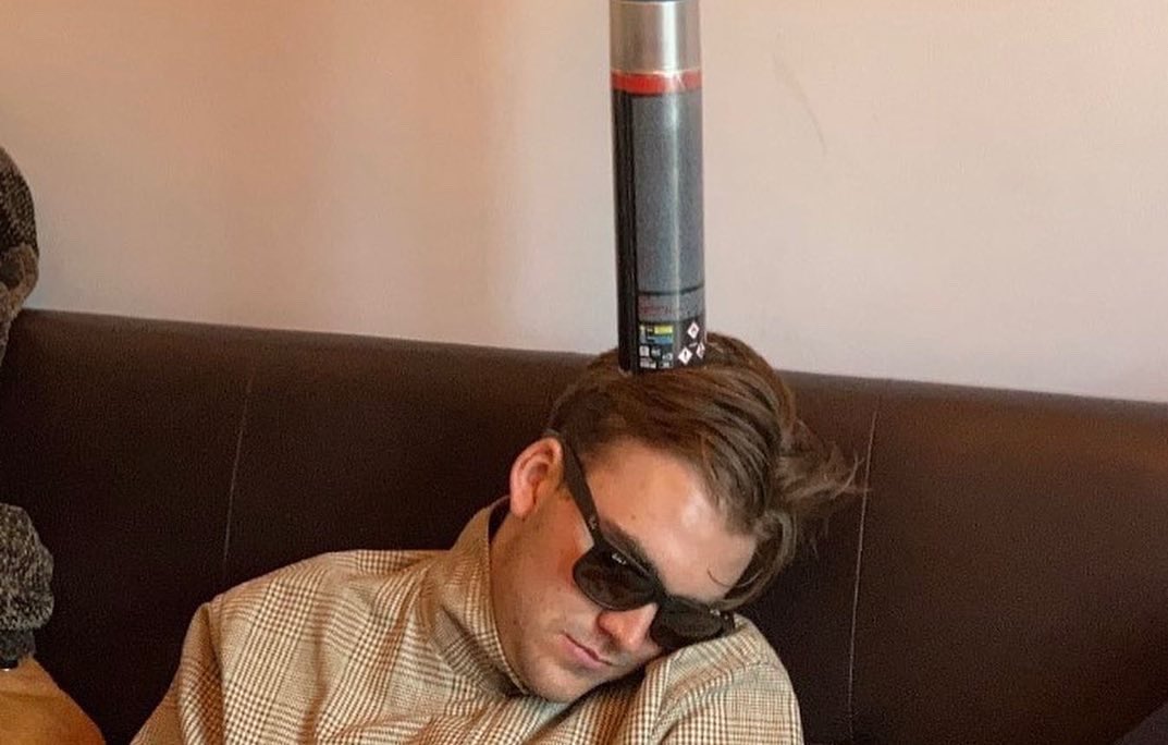 Average Life Complaints tweet media