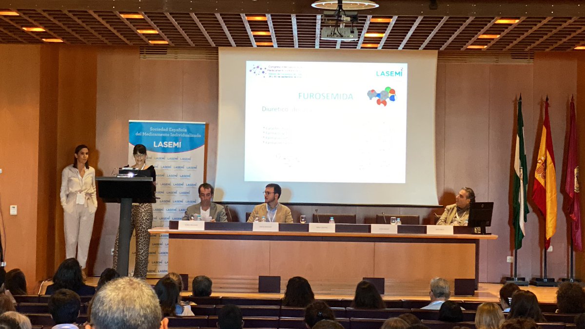 LASEMI_es's tweet photo. @Elenaboticaria @ADELASAVILA Nos presentan su investigación sobre #parches #transdermales de #furosemida que surge por un problema de deglución de un paciente #cadapacienteesdiferente #medicamentoindividualizado https://t.co/ZnFQUSPRf5