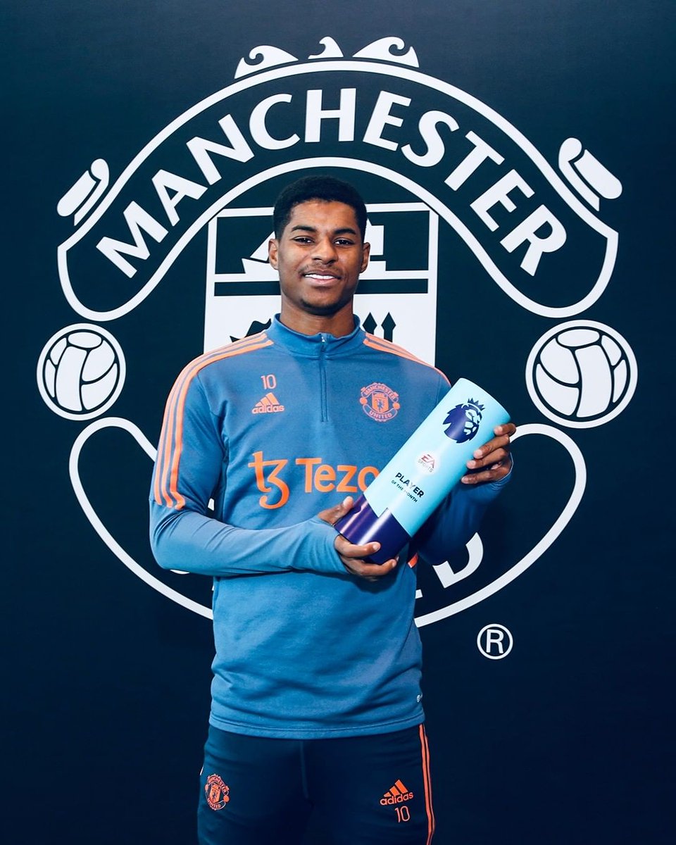 Psalmywise01's tweet photo. Congrats on winning September premier league player of the month @MarcusRashford #mufc https://t.co/2m2plDJePb