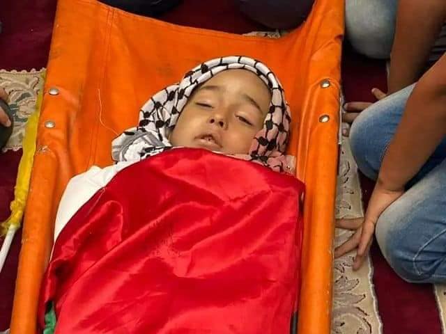 WAFANewsEnglish's tweet image. RIP Rayan💔

The farewell of the #Palestinian child Rayan Suliman, 7, who died today after his heart stopped beating out of fear while being chased by Israeli occupation soldiers in Tuqu village near #Bethlehem.
