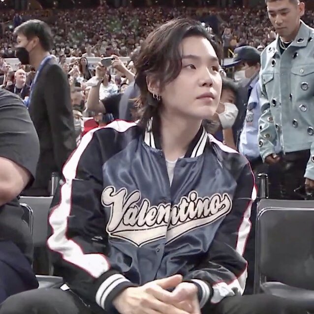 pm5_twt's tweet photo. NBA 윤기 🖤 https://t.co/XzHeBIAvAc