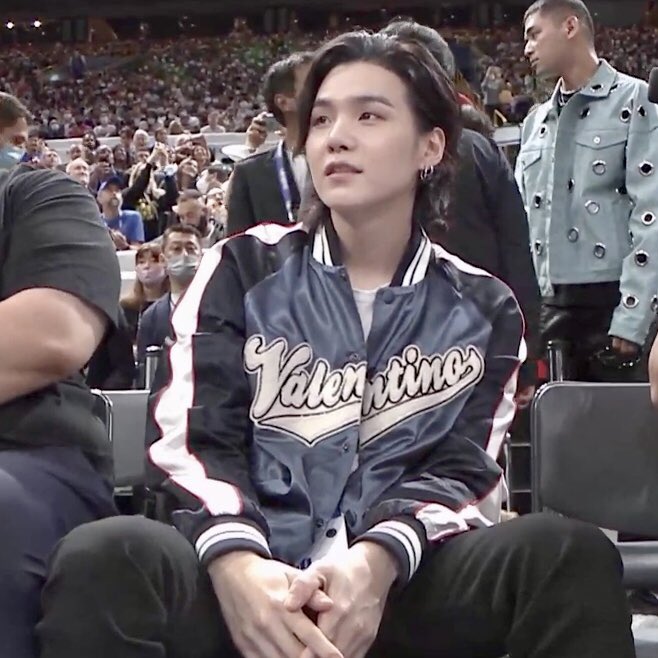 pm5_twt's tweet photo. NBA 윤기 🖤 https://t.co/XzHeBIAvAc