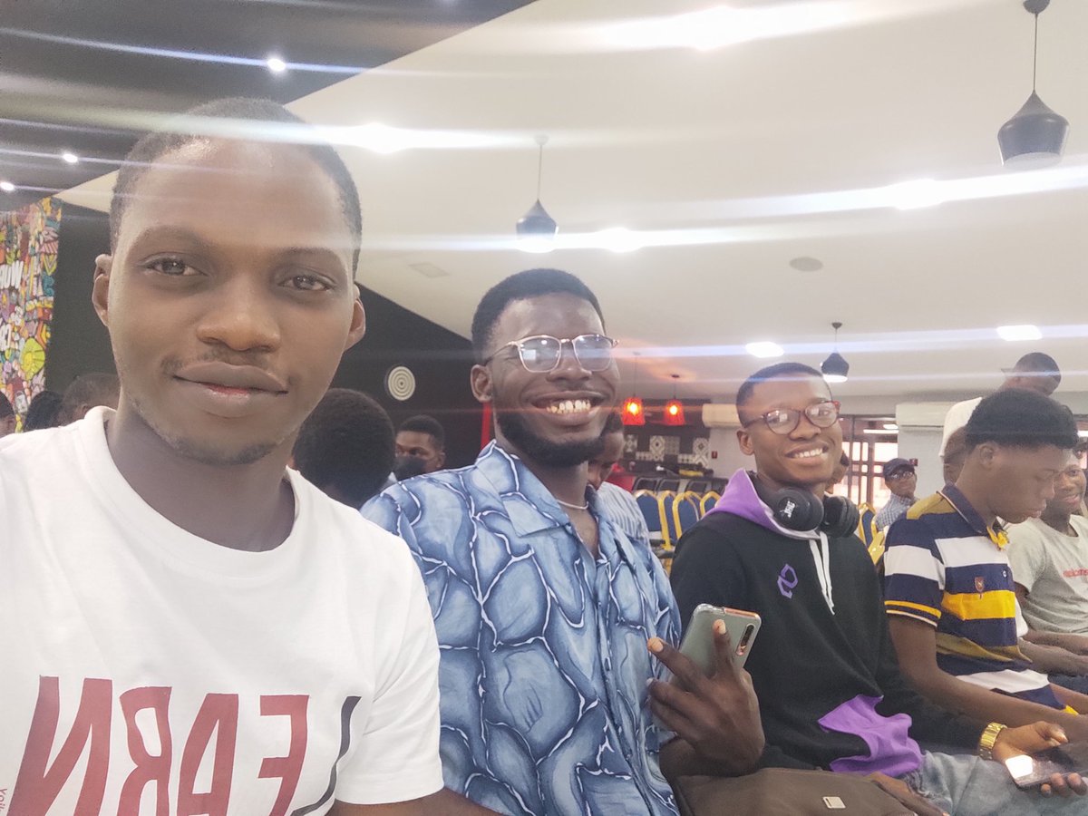royaljoy01's tweet photo. #cudosmeetuplagos
Learning the concept of Blockchain and applications with cudos! https://t.co/cmoKYvNjOD
