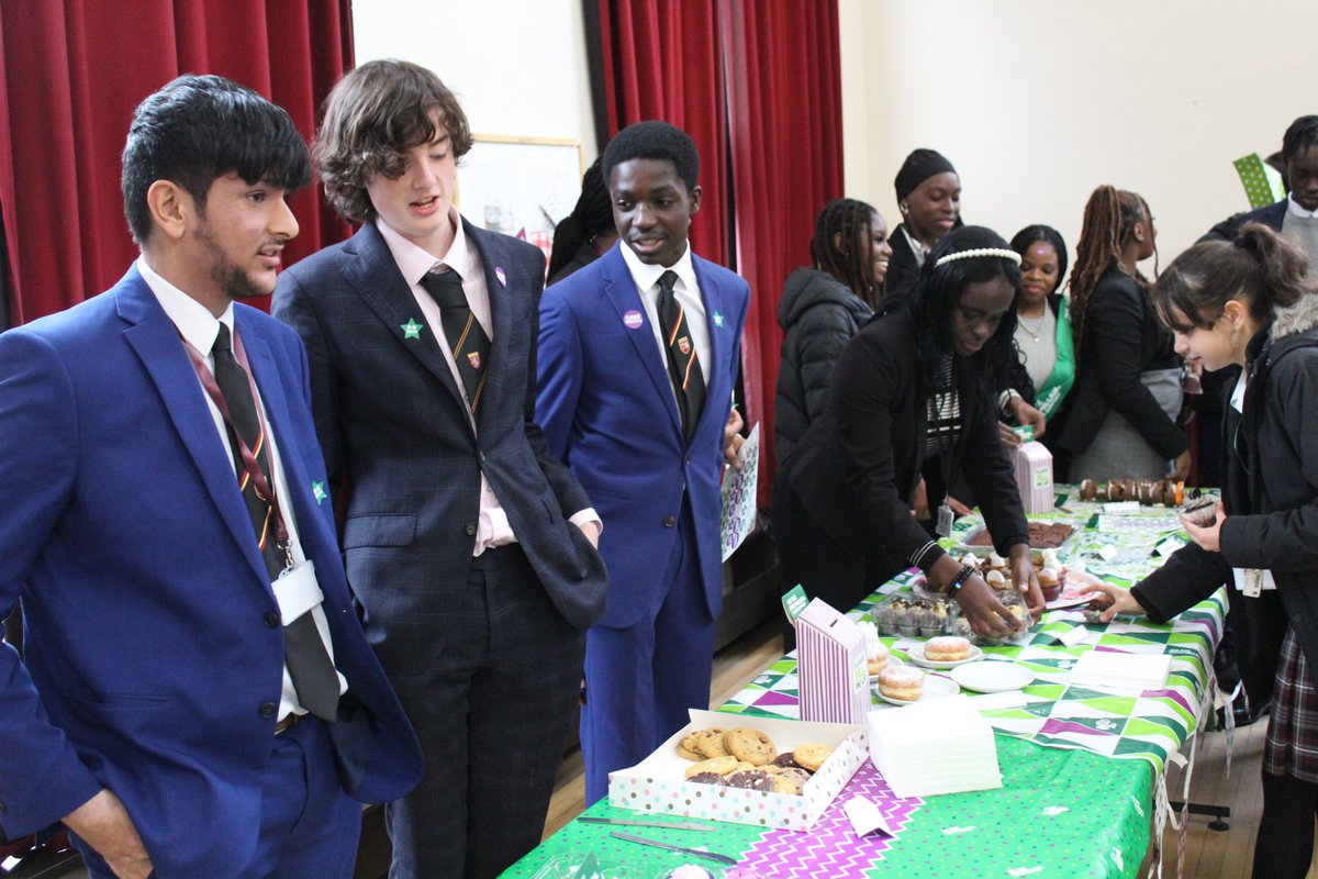 BablakeSchool's tweet photo. Thank you for supporting our @macmillancancer #CoffeeMorning and raising funds for this worthy cause. Whether you donated cake or just ate lots of it, we are grateful for everyone's efforts! #giveback @Bablake6thForm #charity @BablakeCharity https://t.co/gJJ2Ri2swr
