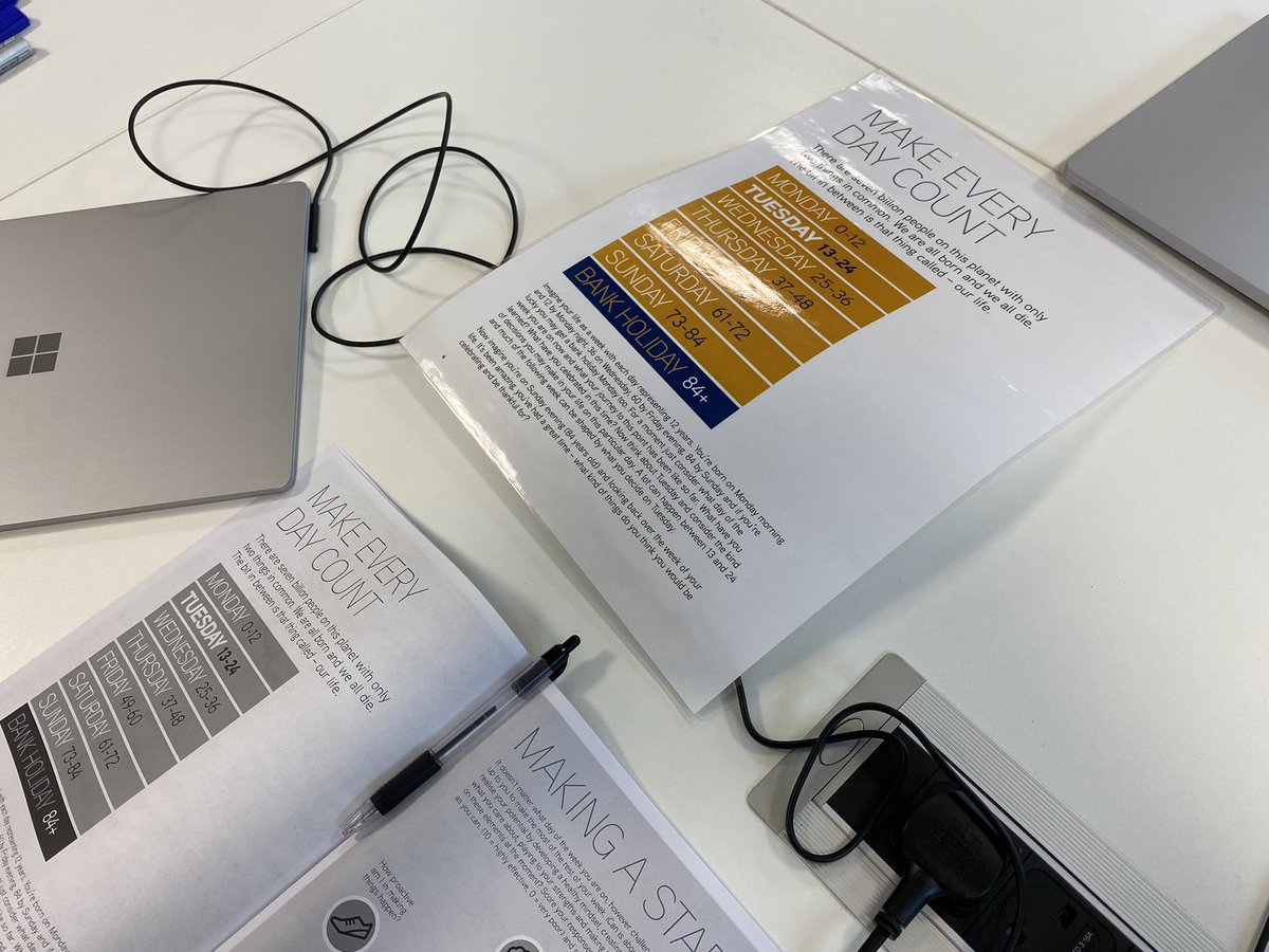 Helen Lewis tweet media